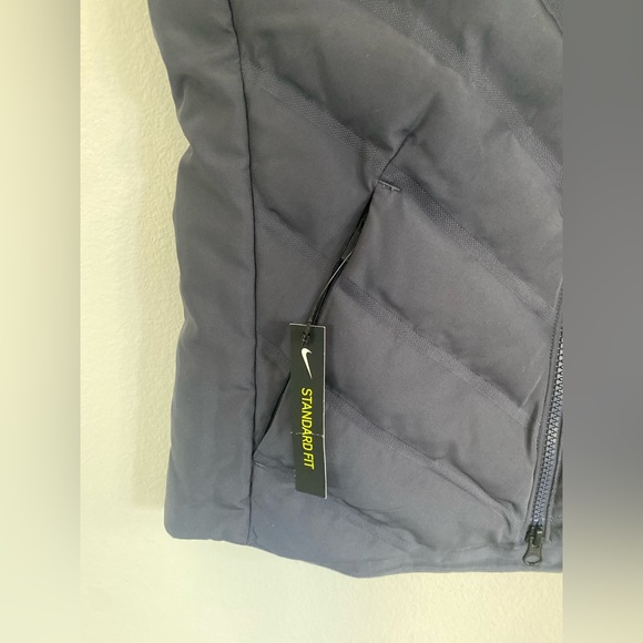 Nike Women's AeroLoft Repel Vest - Picture 7 of 9